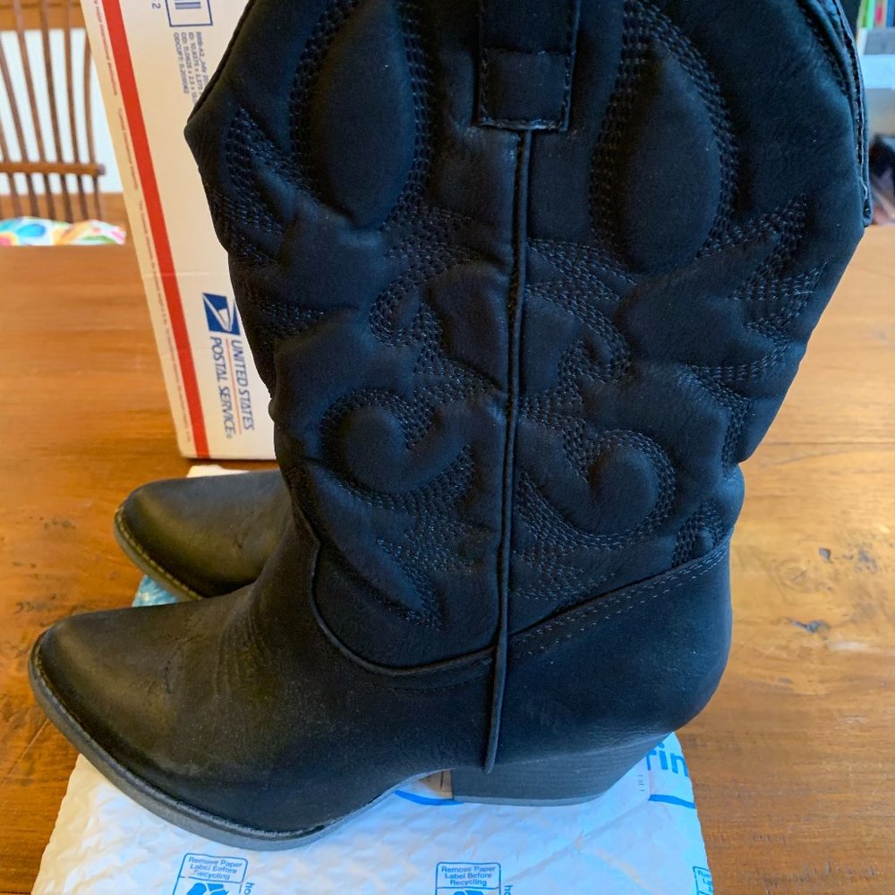 Black Vegan Faux Leather Cowboy/Cowgirl Boots-Sz 9